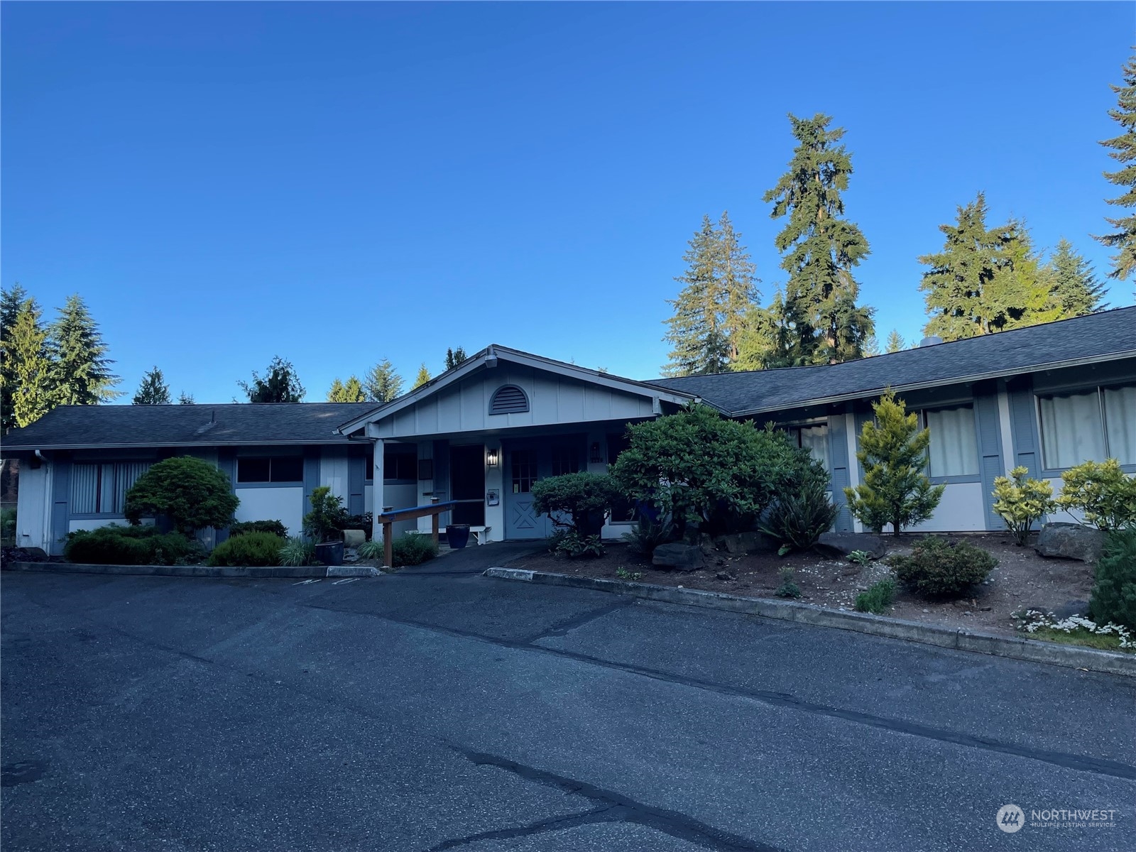 20500 32nd Drive Southeast Bothell, WA 98012 - Photo 26 of 28 front view of a house with a yard