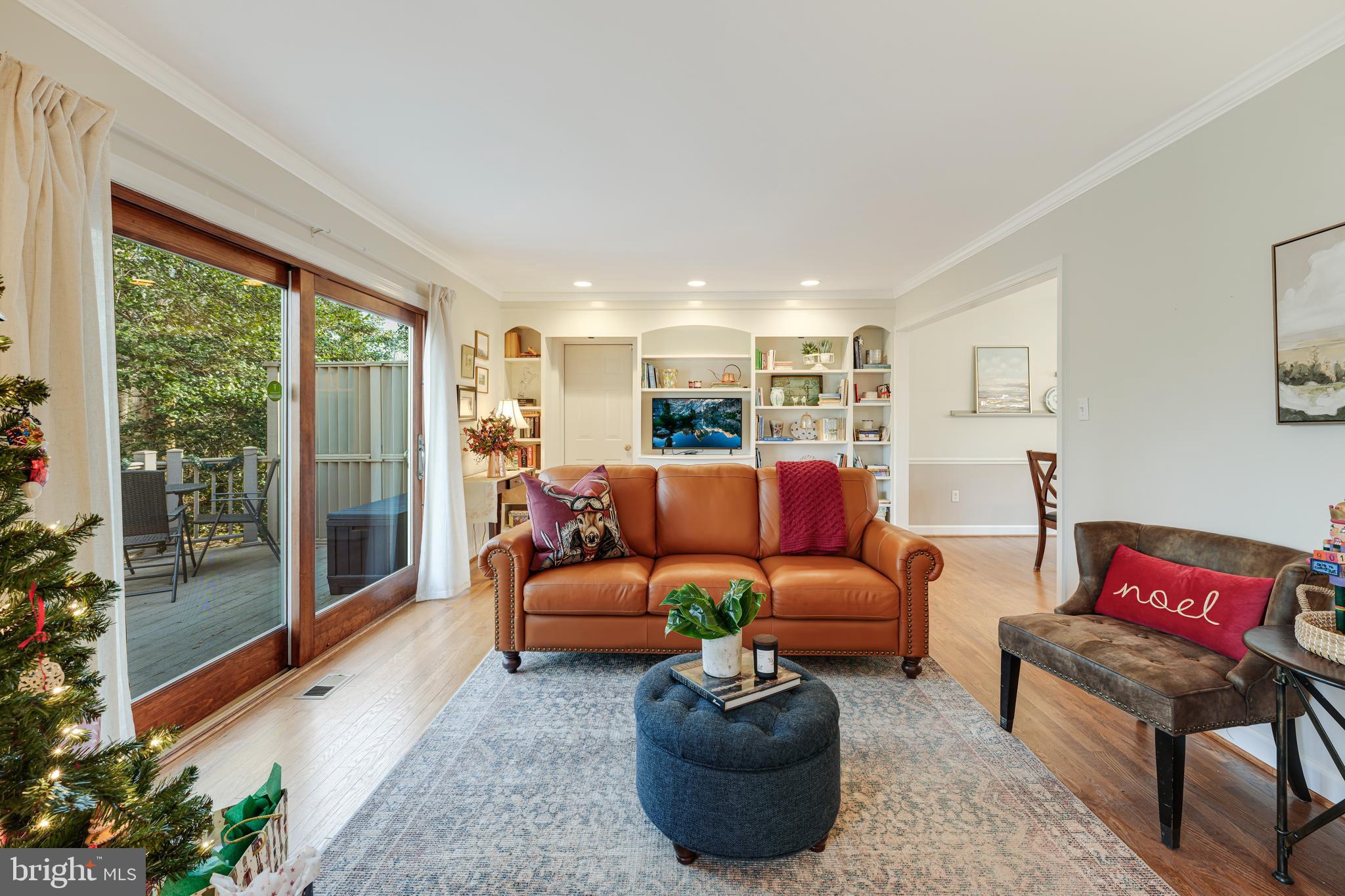 2423 Pony Lane Reston, VA 20191 - Photo 5 of 47 Gallery Image 5