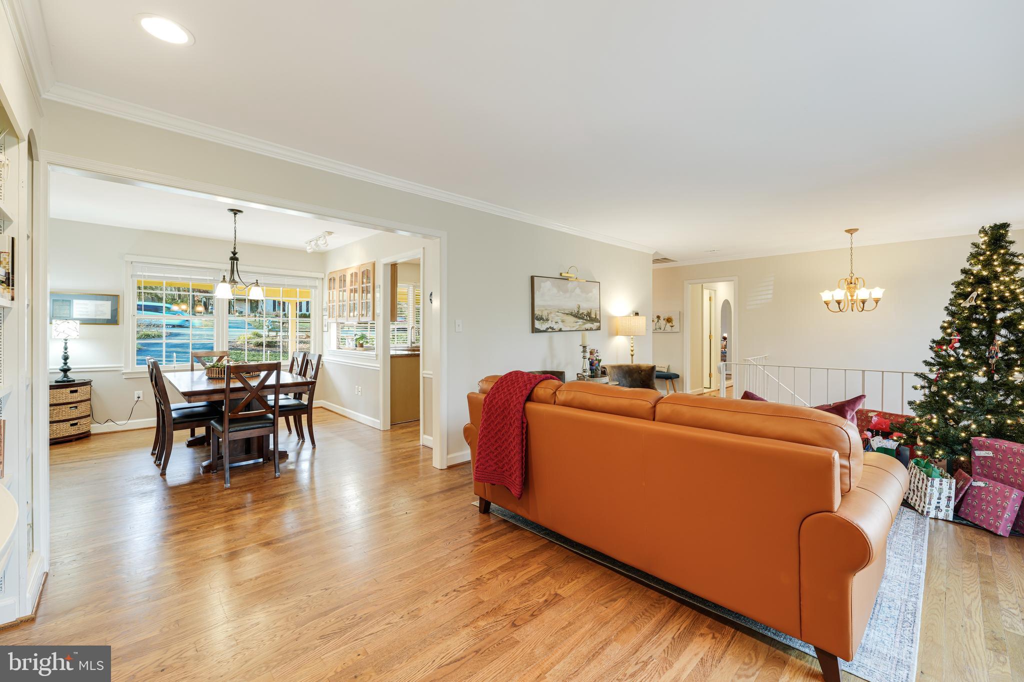 2423 Pony Lane Reston, VA 20191 - Photo 8 of 47 Gallery Image 8