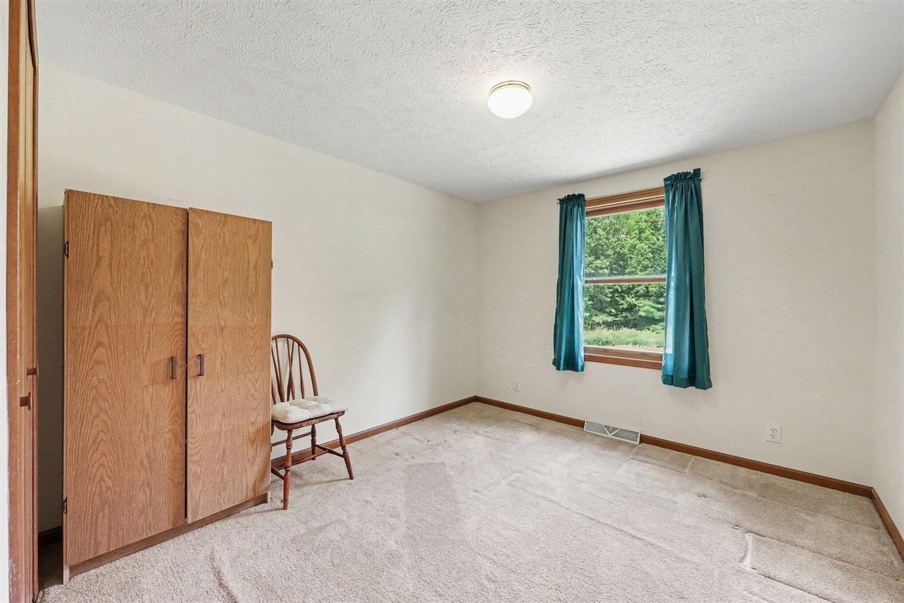 8202 Kennedy Road Munith, MI 49259 - Photo 16 of 39