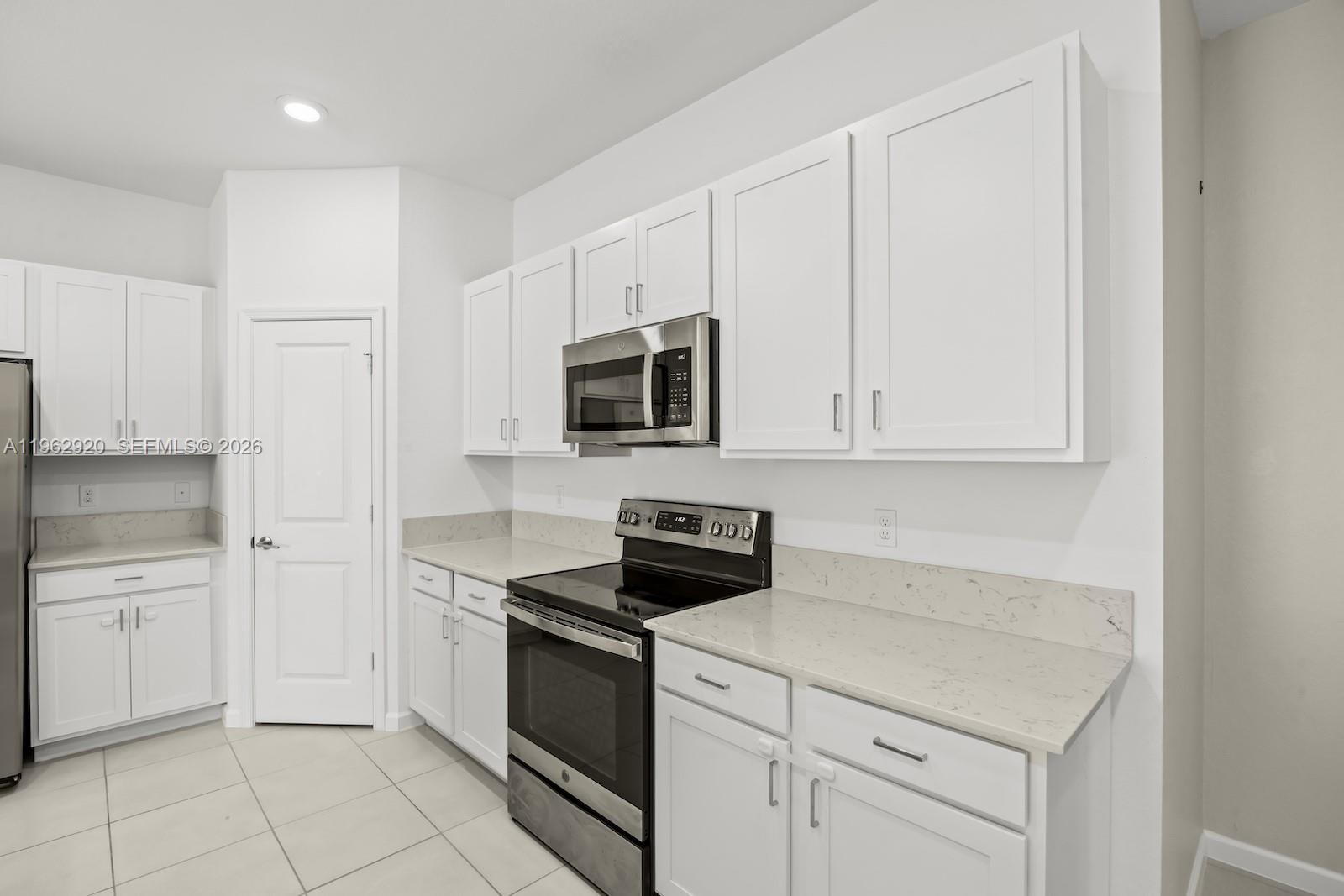 4228 Abernathy Way Fort Pierce, FL 34947 - Photo 5 of 24