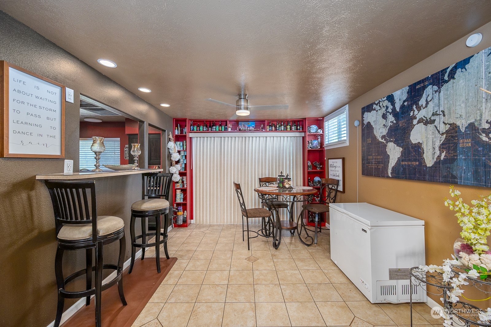 9015 Bong Loop, Unit 9017 Moses Lake, WA 98837 - Photo 9 of 26 a view of a dining room with furniture and window