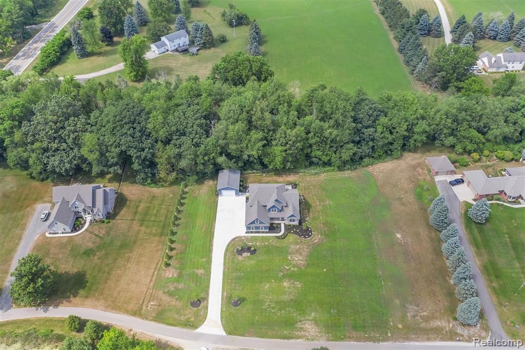 860 North Hacker Road Howell, MI 48843 - Photo 46 of 53