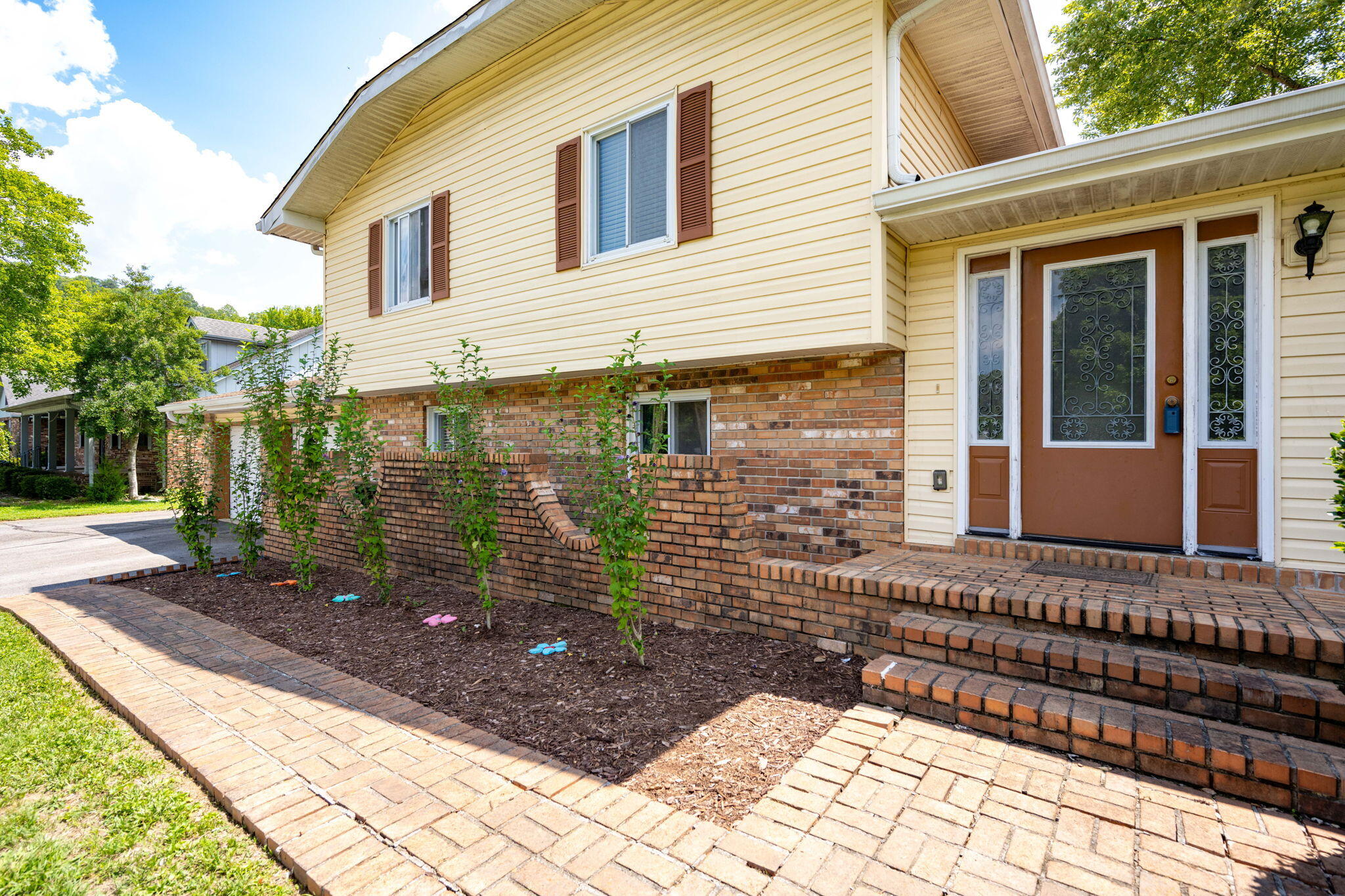 630 Valley Bridge Road Chattanooga, TN 37415 - Photo 1 of 1 4-web-or-mls-DSC_3972