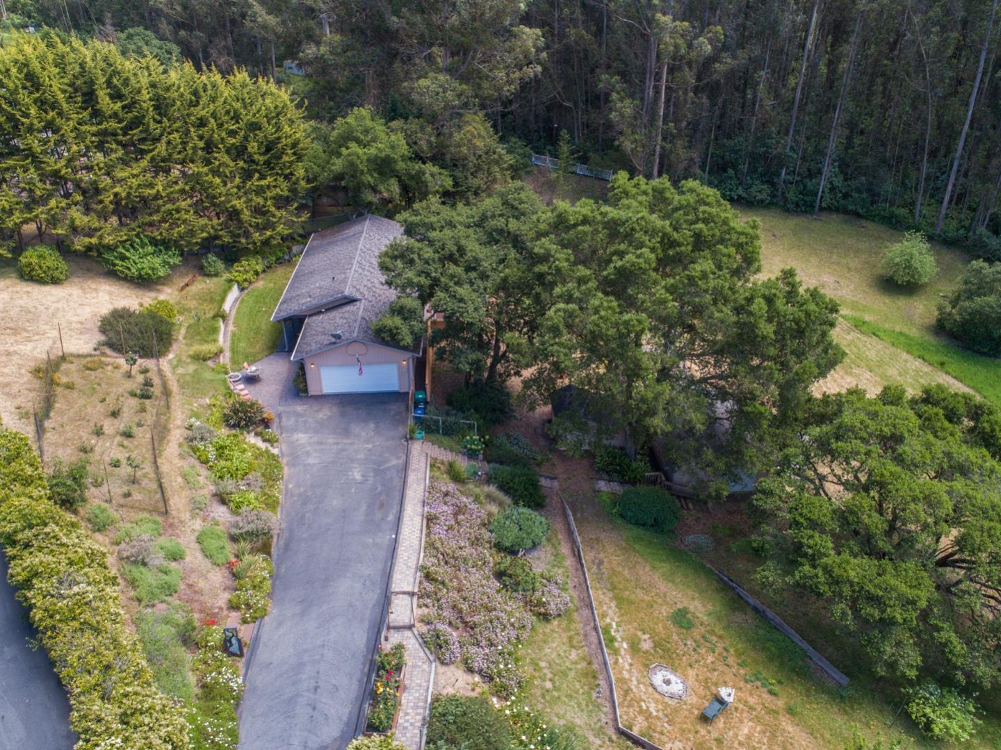 270 Vega Road Watsonville, CA 95076 - Photo 6 of 43 Gallery Image 6