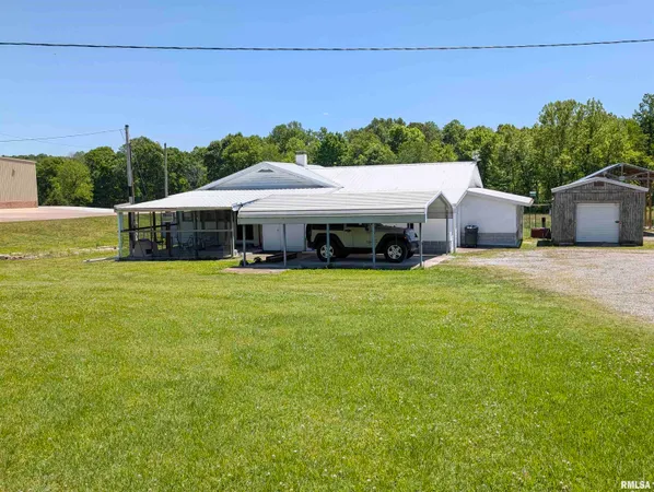 $73,900 | 256 North A N Il Route 146, Elizabethtown, IL 62931