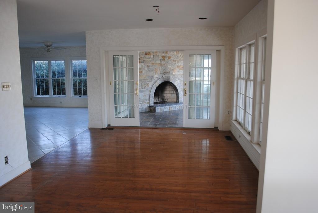 13032 North Shore Road Ocean City, MD 21842 - Photo 6 of 29 Gallery Image 6