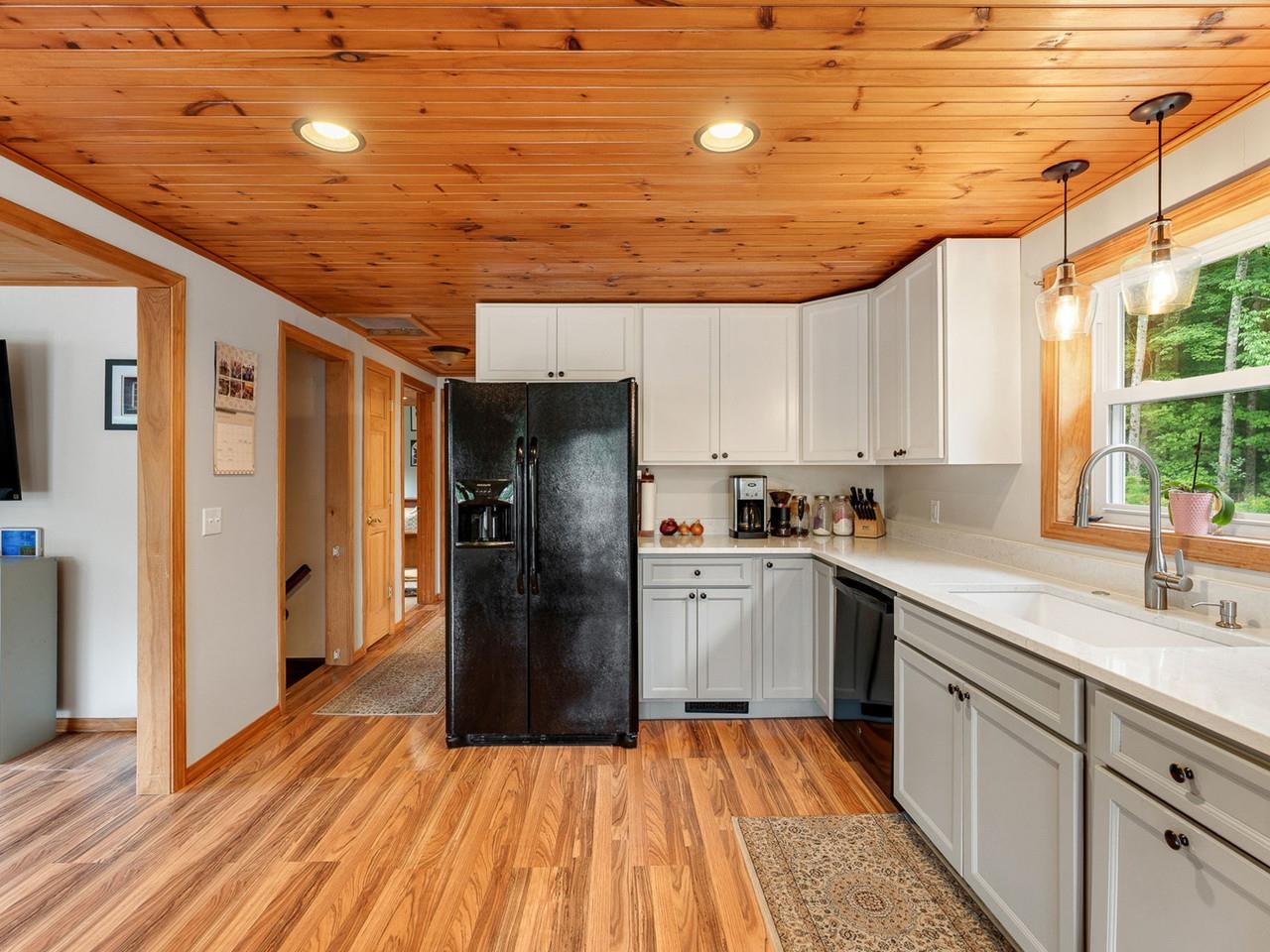 102 North Spruce Haven Road Waterbury, VT 05677 - Photo 6 of 58 Gallery Image 6