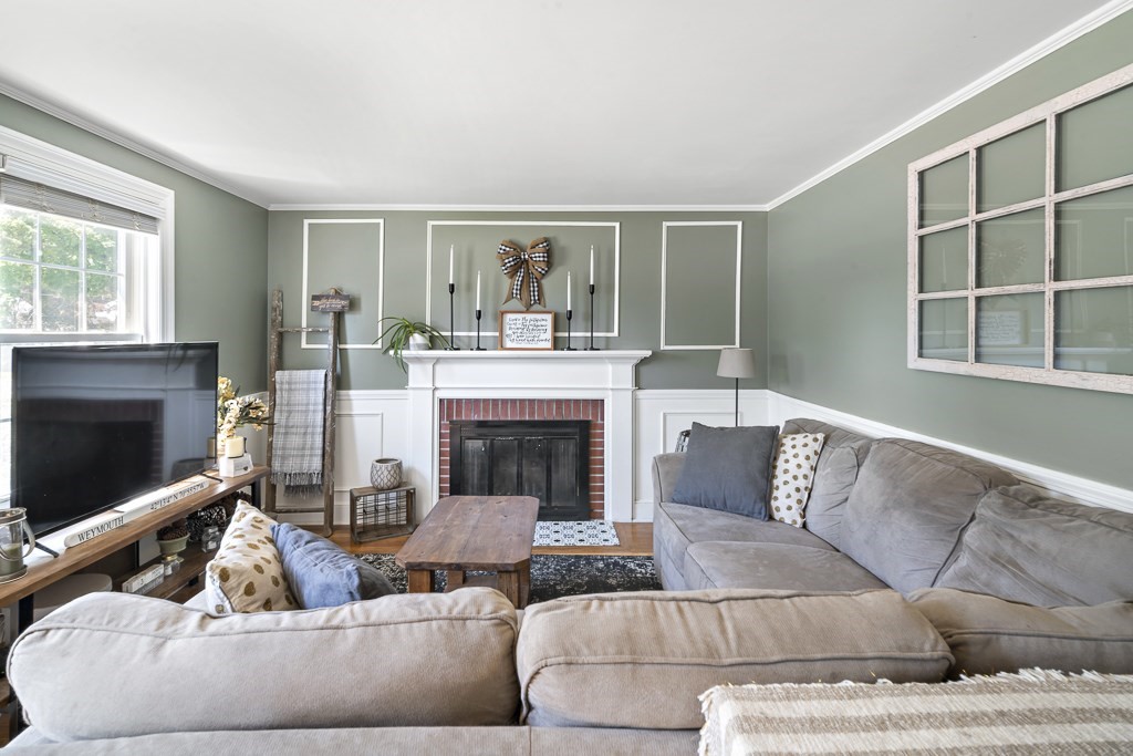 472 Ralph Talbot Street Weymouth, MA 02190 - Photo 3 of 22 Gallery Image 3
