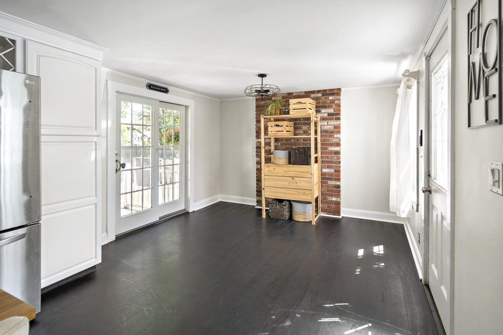 472 Ralph Talbot Street Weymouth, MA 02190 - Photo 10 of 22 Gallery Image 10