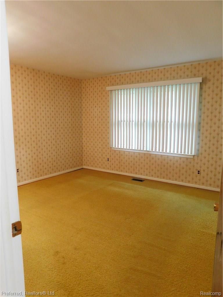 25408 Farmbrook Road Southfield, MI 48034 - Photo 32 of 74 DSCN0164.JPG
