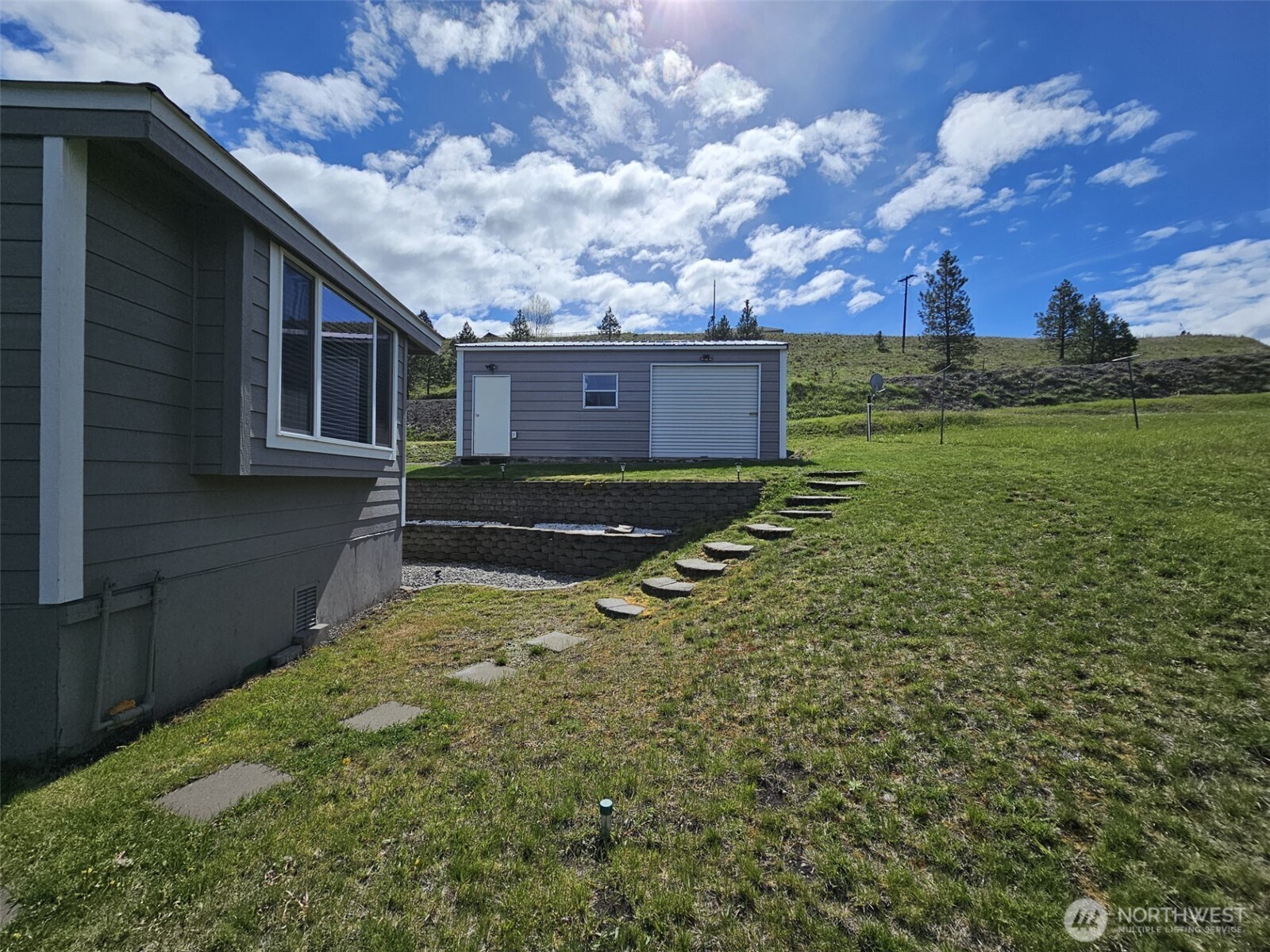 7 Bremner Lane Republic, WA 99166 - Photo 7 of 40