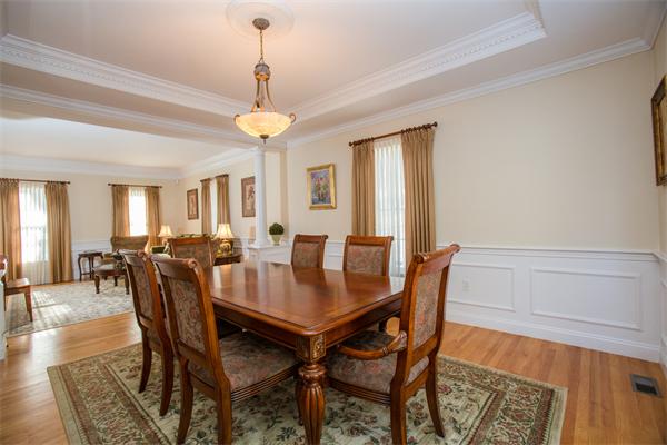 32 Dunedin Road Wellesley, MA 02481 - Photo 6 of 13