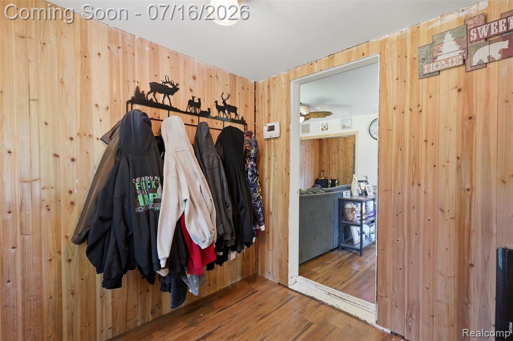 9490 Clark Road East Lansing, MI 48823 - Photo 4 of 30