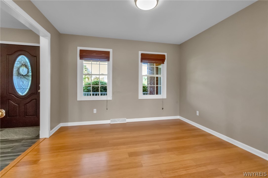 921 Girdle Road Elma, NY 14052 - Photo 13 of 44
