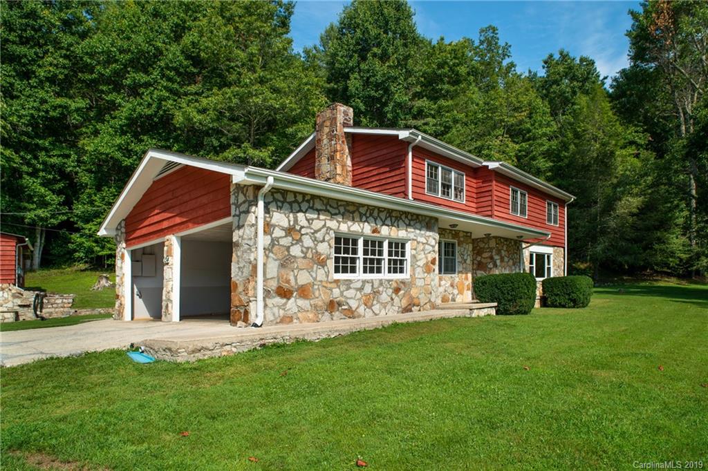 134 Hoyt Road Rosman, NC 28772 - Photo 2 of 41 Gallery Image 2