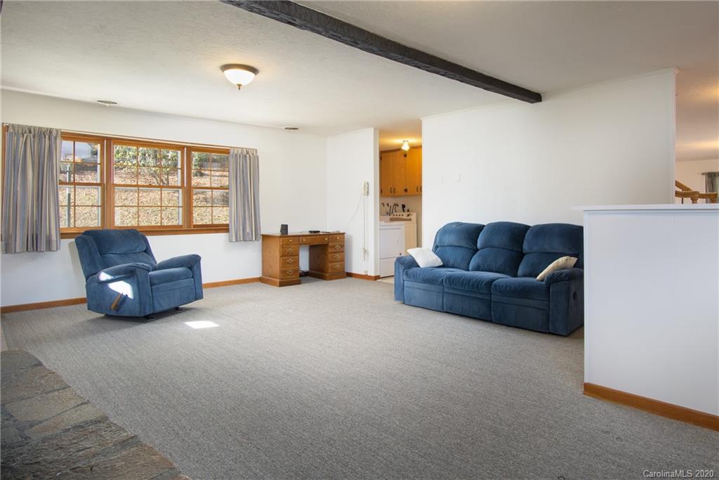 134 Hoyt Road Rosman, NC 28772 - Photo 15 of 41 Gallery Image 15
