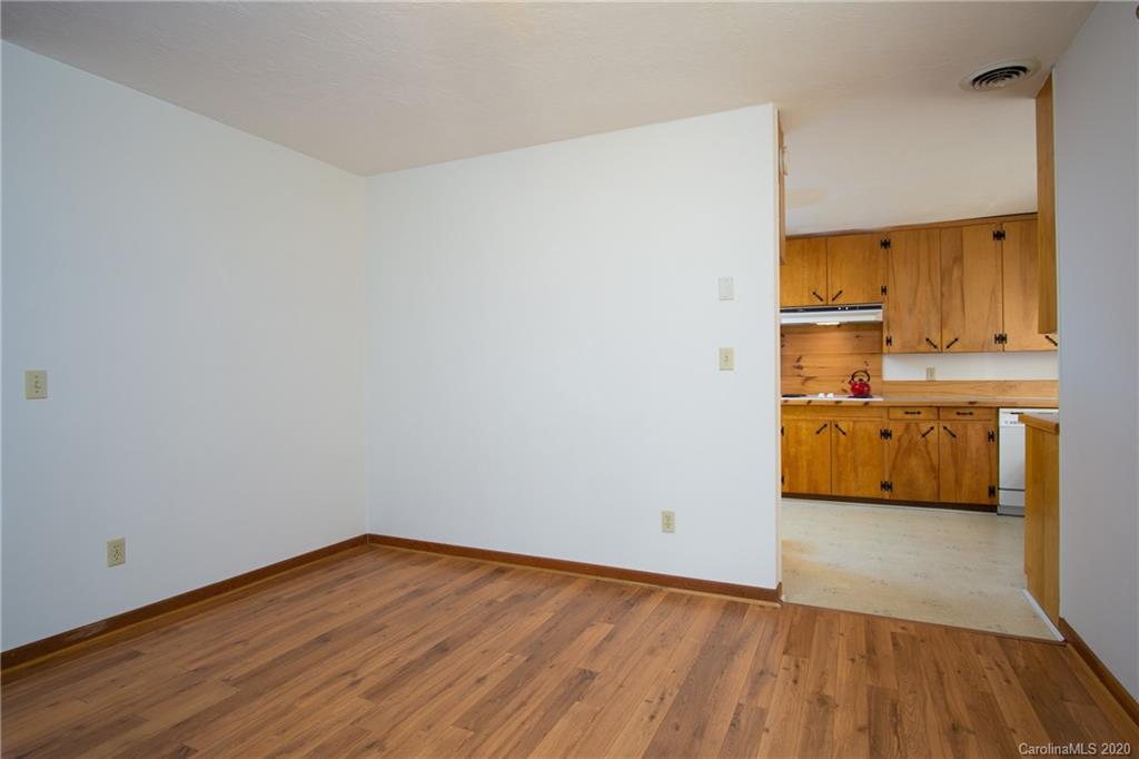 134 Hoyt Road Rosman, NC 28772 - Photo 19 of 41 Gallery Image 19