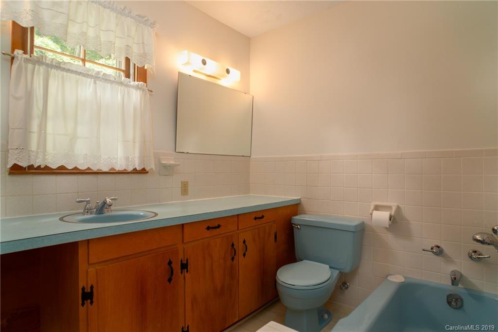 134 Hoyt Road Rosman, NC 28772 - Photo 27 of 41 Gallery Image 27