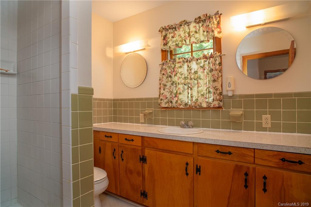 134 Hoyt Road Rosman, NC 28772 - Photo 28 of 41 Gallery Image 28