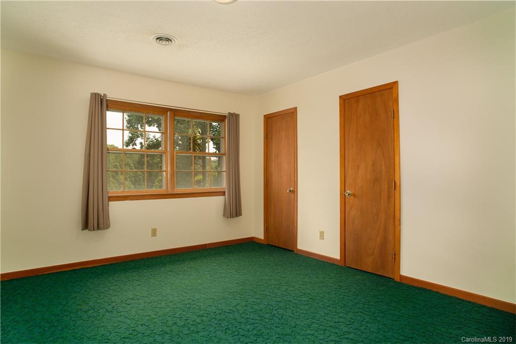 134 Hoyt Road Rosman, NC 28772 - Photo 33 of 41 Gallery Image 33