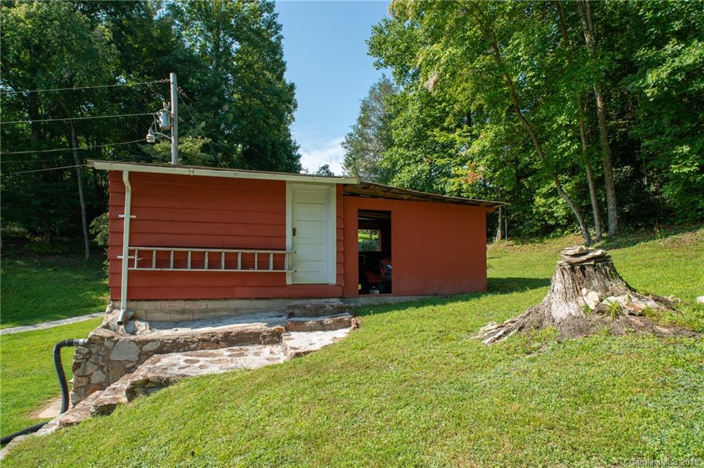 134 Hoyt Road Rosman, NC 28772 - Photo 7 of 41 Gallery Image 7