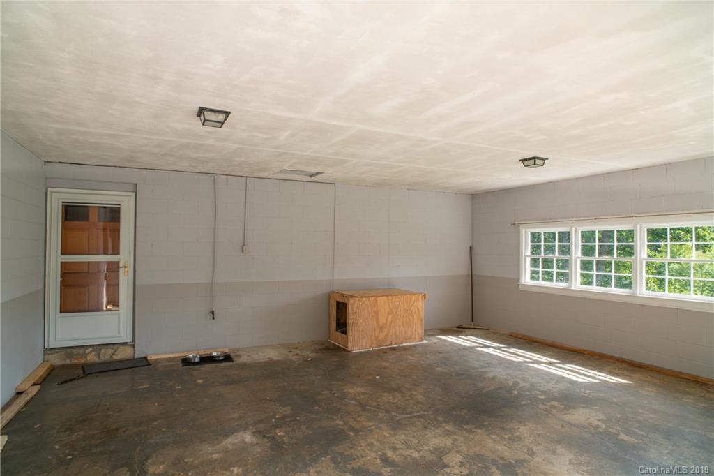 134 Hoyt Road Rosman, NC 28772 - Photo 10 of 41 Gallery Image 10