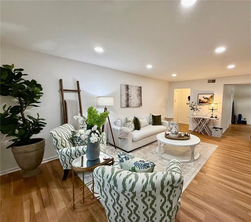 6851 Roswell Road, Unit N20 Sandy Springs, GA 30328 - Photo 8 of 38