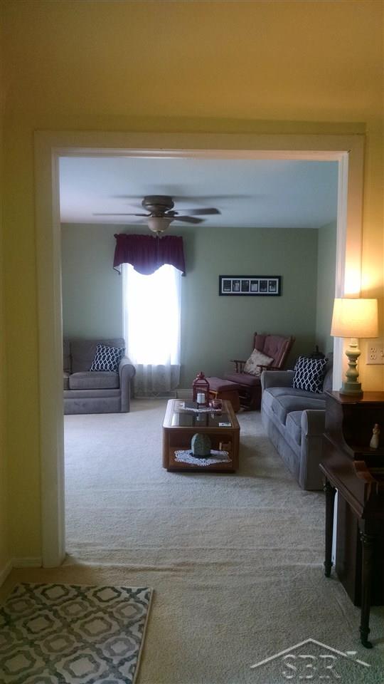 212 West Midland Road Auburn, MI 48611 - Photo 2 of 15 31352857-1.JPG