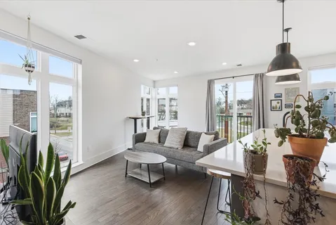 $335,000 | 1509 Porter Road, Unit 301, Nashville, TN 37206