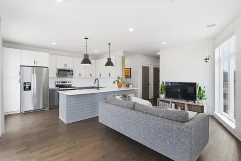 $335,000 | 1509 Porter Road, Unit 301, Nashville, TN 37206