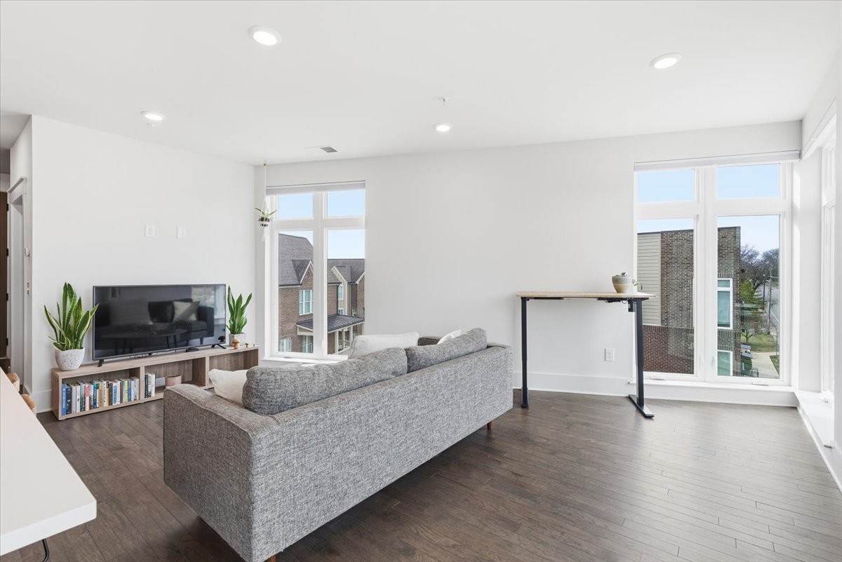 1509 Porter Road, Unit 301 Nashville, TN 37206 - Photo 5 of 31