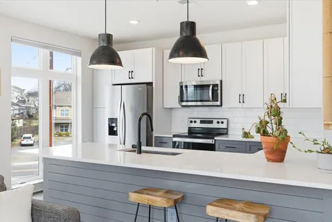 $335,000 | 1509 Porter Road, Unit 301, Nashville, TN 37206