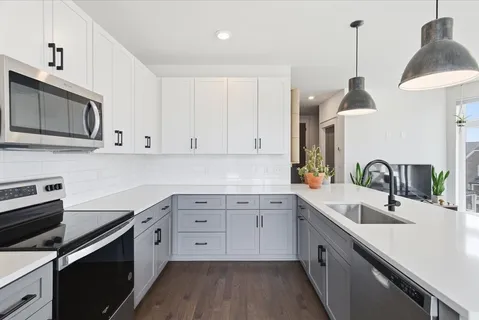 $335,000 | 1509 Porter Road, Unit 301, Nashville, TN 37206