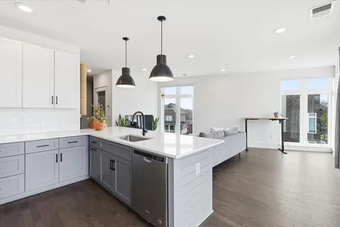 $335,000 | 1509 Porter Road, Unit 301, Nashville, TN 37206