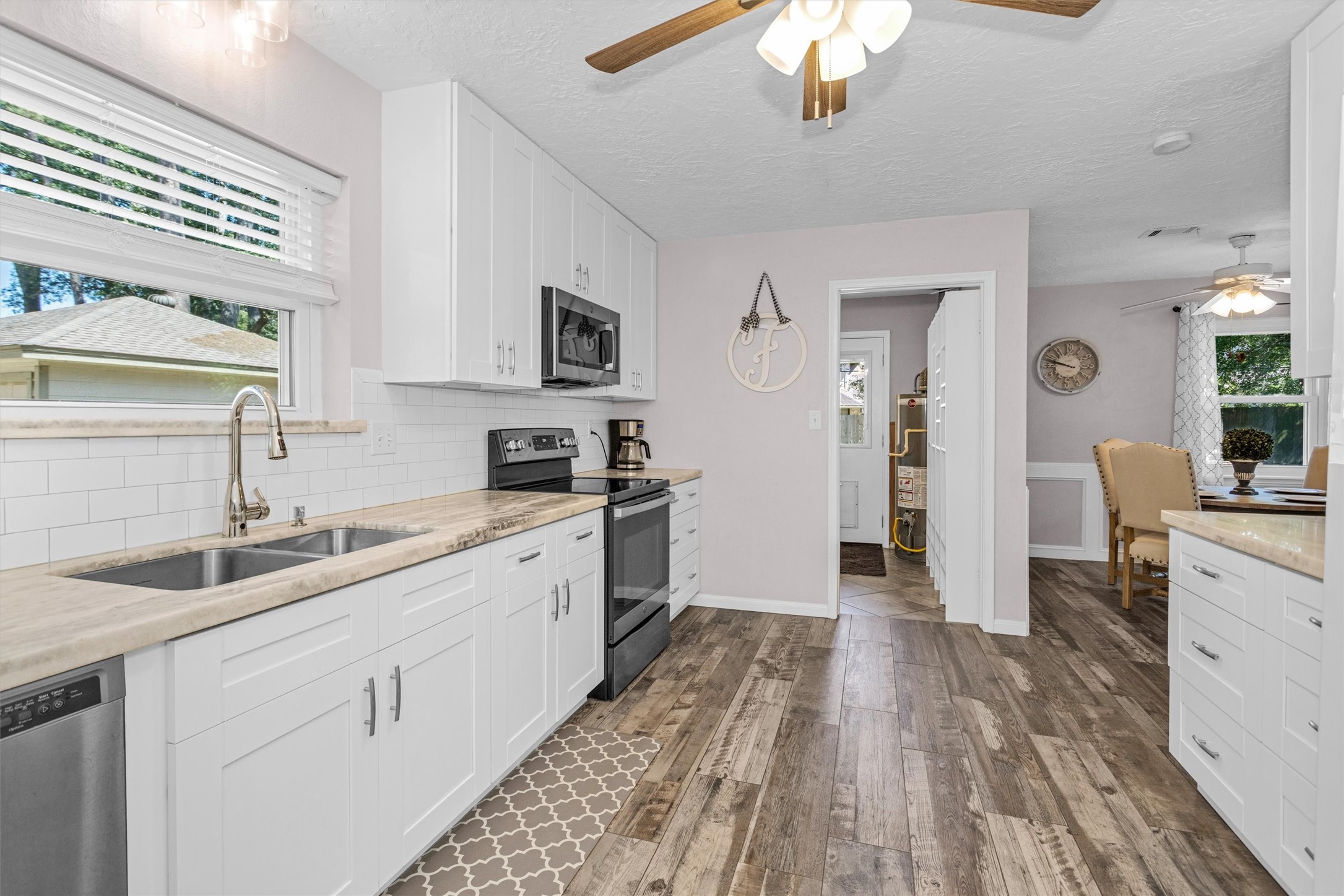 3419 Candlebrook Drive Spring, TX 77388 - Photo 9 of 48 Stainless steel appliances