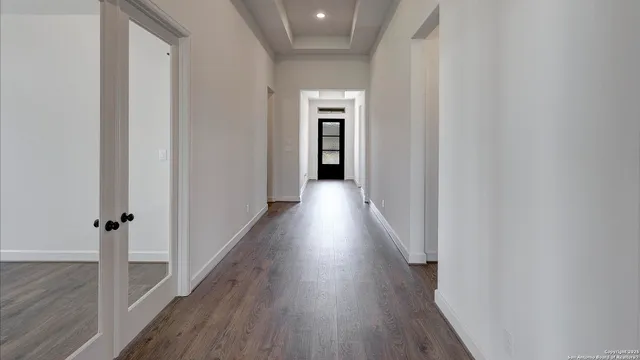 $559,900 | 354 Lacey Oak, Castroville, TX 78009