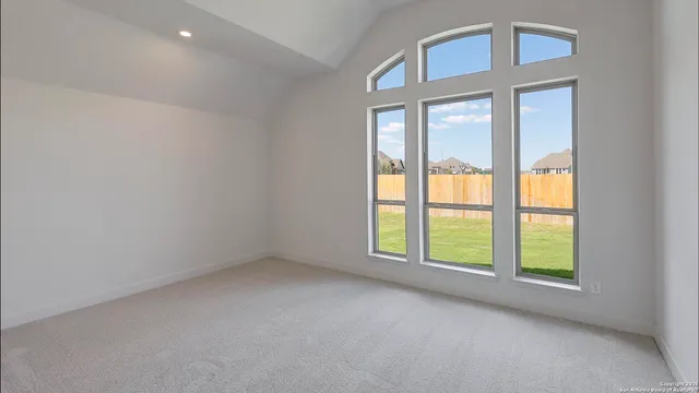 $559,900 | 354 Lacey Oak, Castroville, TX 78009