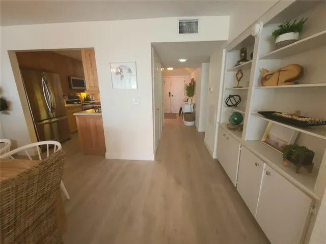 $4,500 | 2900 Gulf Boulevard, Unit 204, Belleair Beach, FL 33786