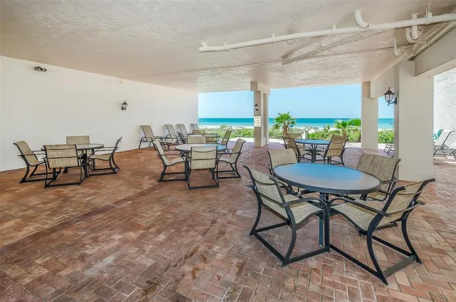 $4,500 | 2900 Gulf Boulevard, Unit 204, Belleair Beach, FL 33786