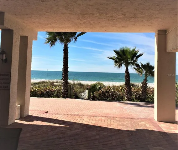 $4,500 | 2900 Gulf Boulevard, Unit 204, Belleair Beach, FL 33786