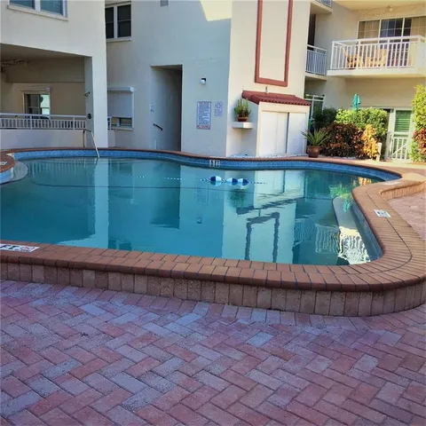 $4,500 | 2900 Gulf Boulevard, Unit 204, Belleair Beach, FL 33786