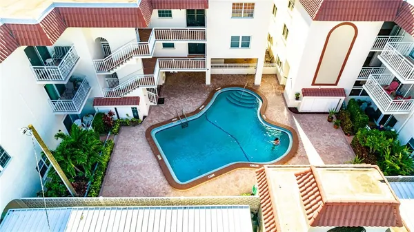 $4,500 | 2900 Gulf Boulevard, Unit 204, Belleair Beach, FL 33786