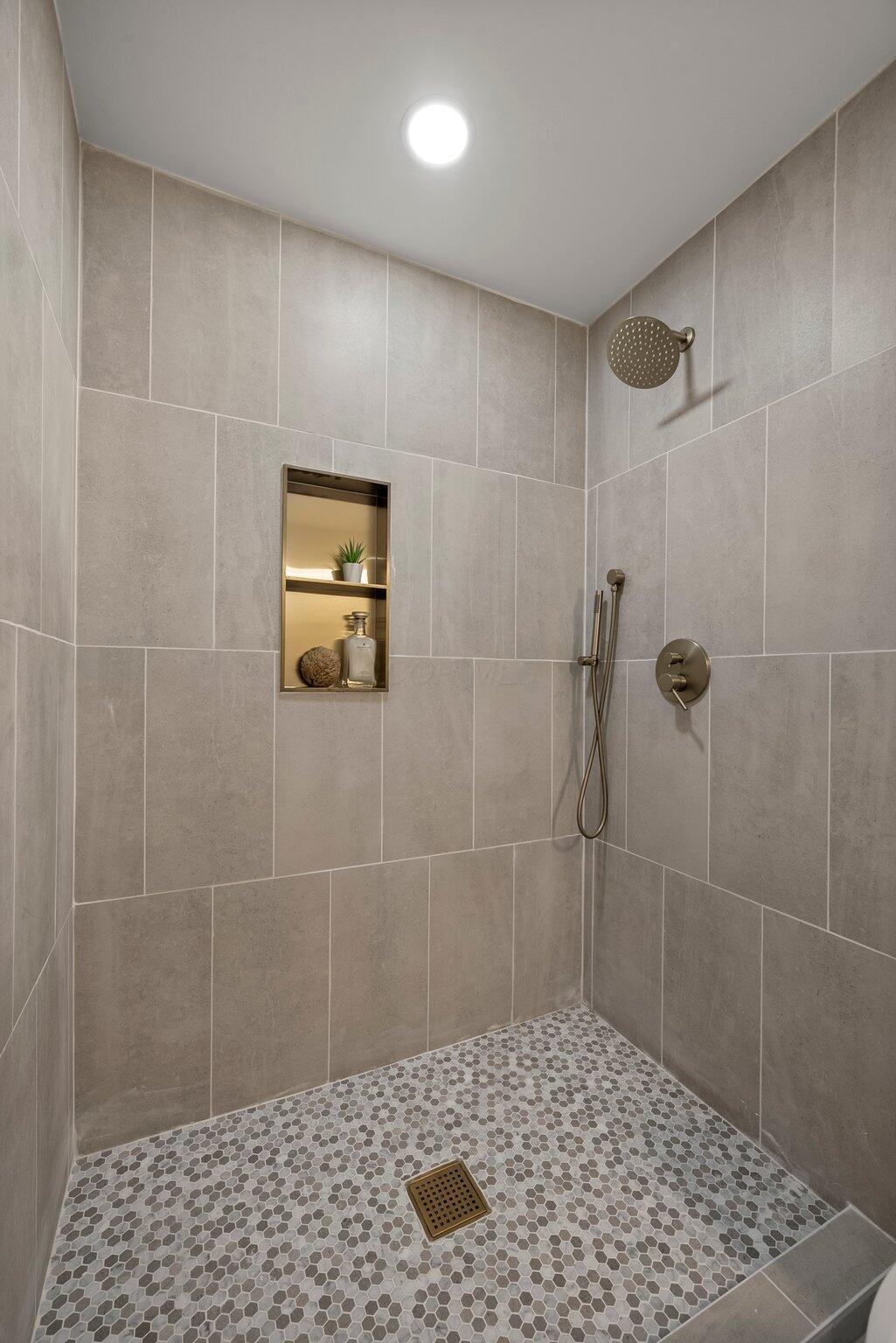 80 Pocono Road Columbus, OH 43235 - Photo 26 of 51 DSC02591