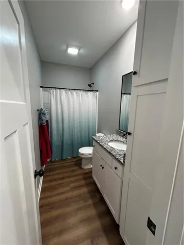 $550,000 | 305 Southwest 11th Road, Warrensburg, MO 64093