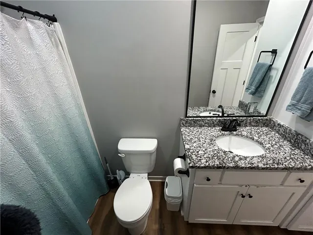 $550,000 | 305 Southwest 11th Road, Warrensburg, MO 64093