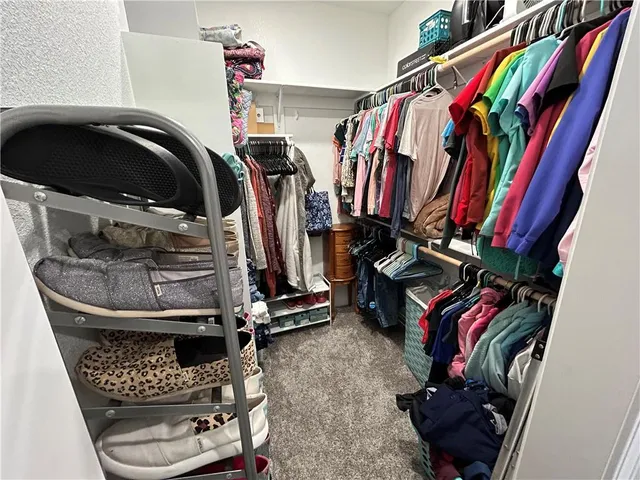 $550,000 | 305 Southwest 11th Road, Warrensburg, MO 64093