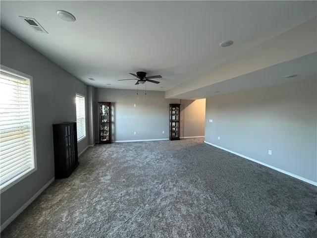 $550,000 | 305 Southwest 11th Road, Warrensburg, MO 64093