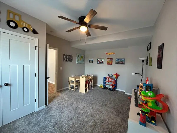 $539,900 | 305 Southwest 11th Road, Warrensburg, MO 64093
