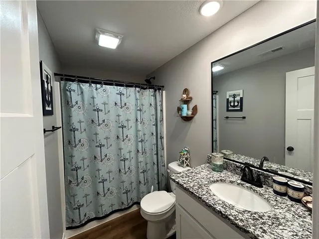 $550,000 | 305 Southwest 11th Road, Warrensburg, MO 64093